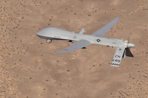 MQ-1 z 11th Reconnaissance Squadron 432nd Air Expeditionary Wing sfotografowany w 2007 roku nad jednym z poligonów w stanie Nevada.Foto: MSgt. Scott Reed/USAF.